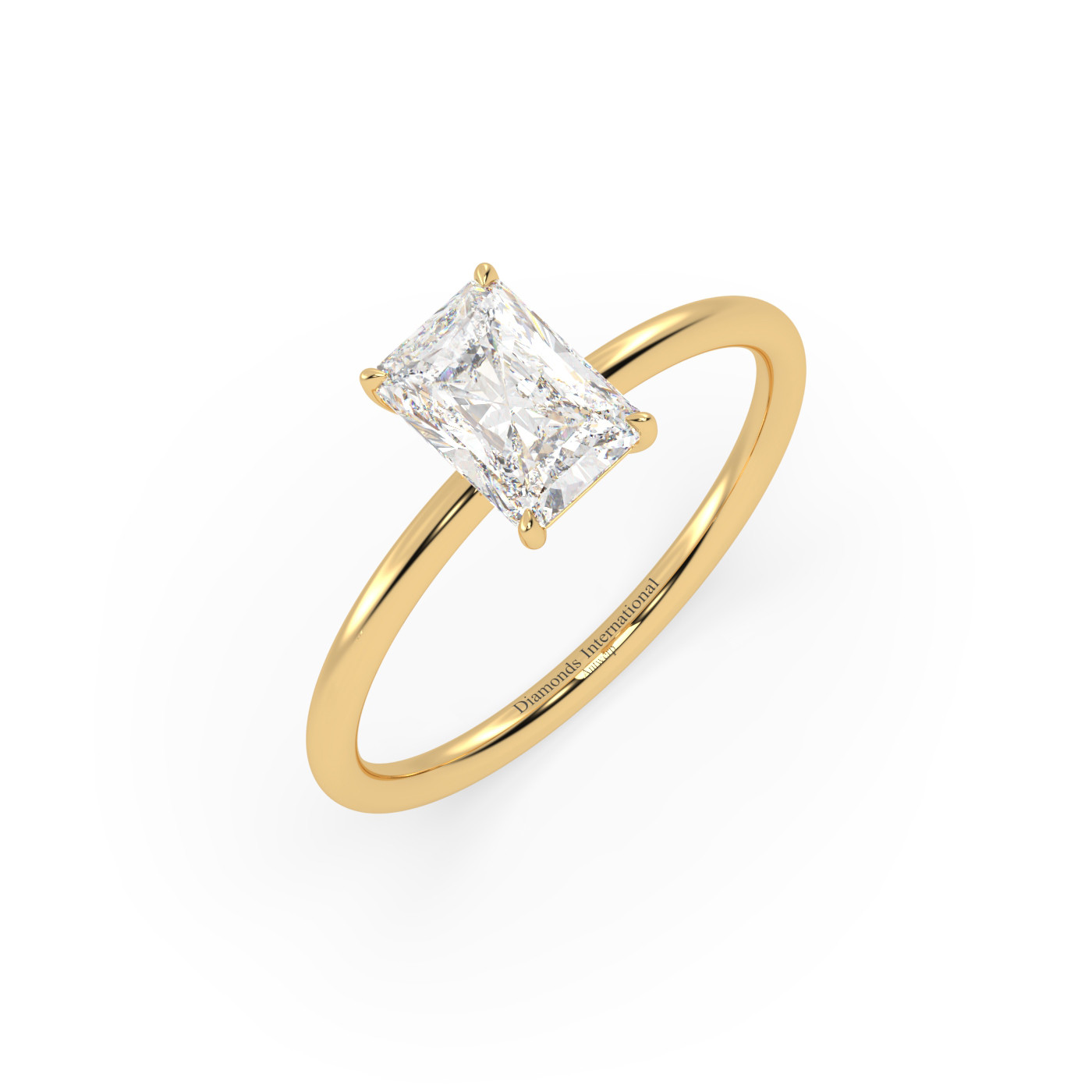 18k yellow gold  radiant cut diamond engagement ring