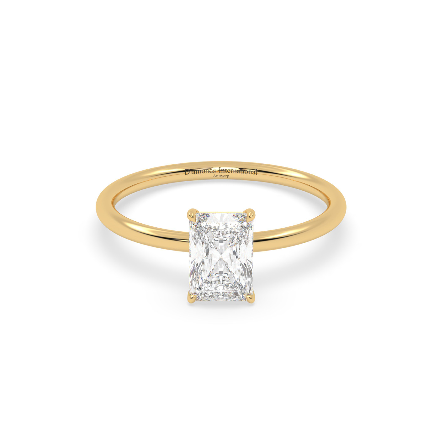 18k yellow gold  radiant cut diamond engagement ring