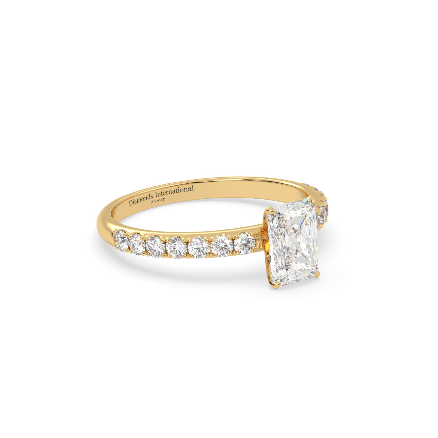 18k yellow gold  radiant diamond engagament ring with pave band