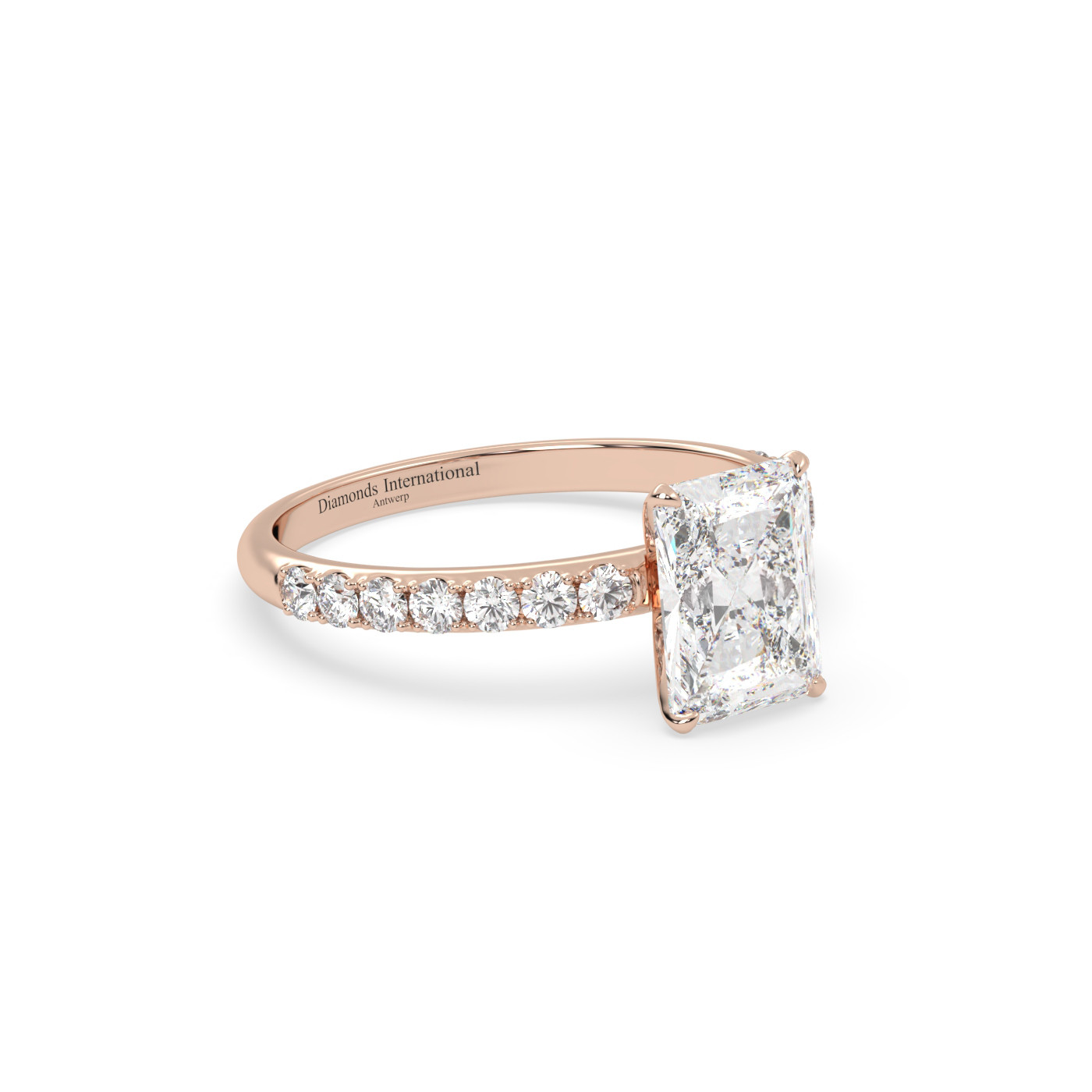 18k rose gold  radiant diamond engagament ring with pave band