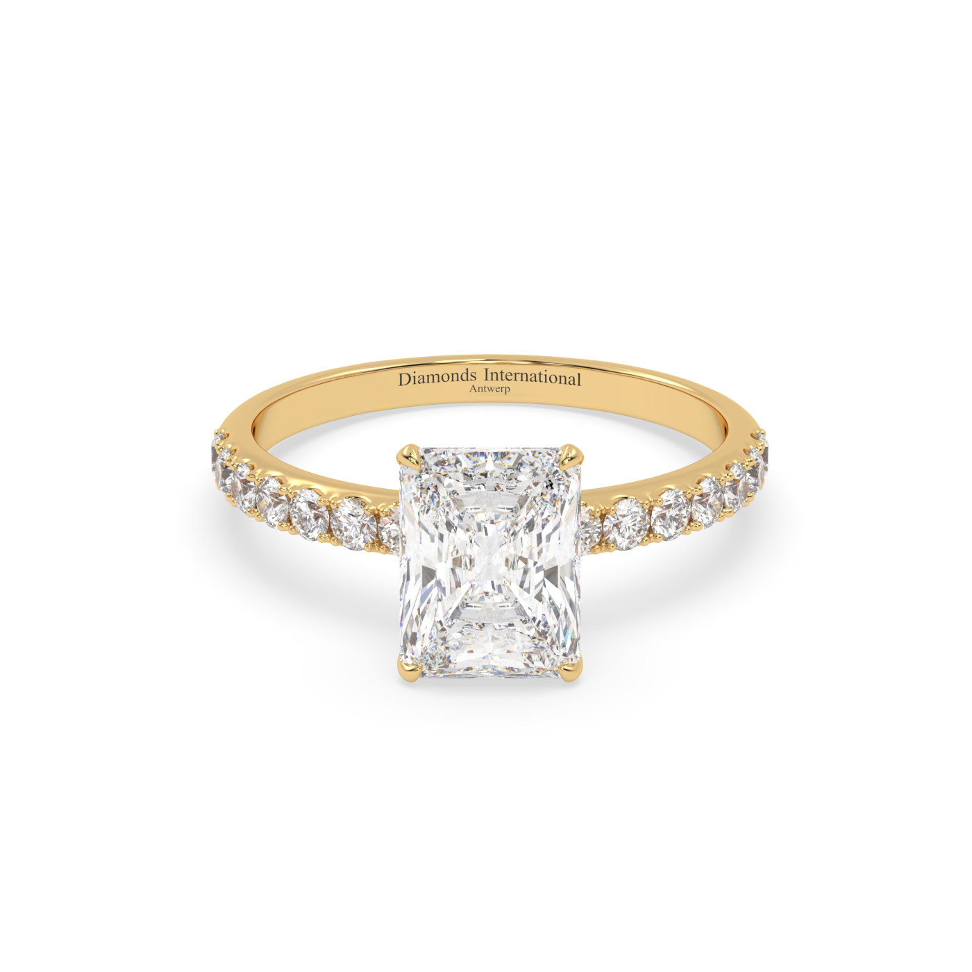 18k yellow gold  radiant diamond engagament ring with pave band Photos & images