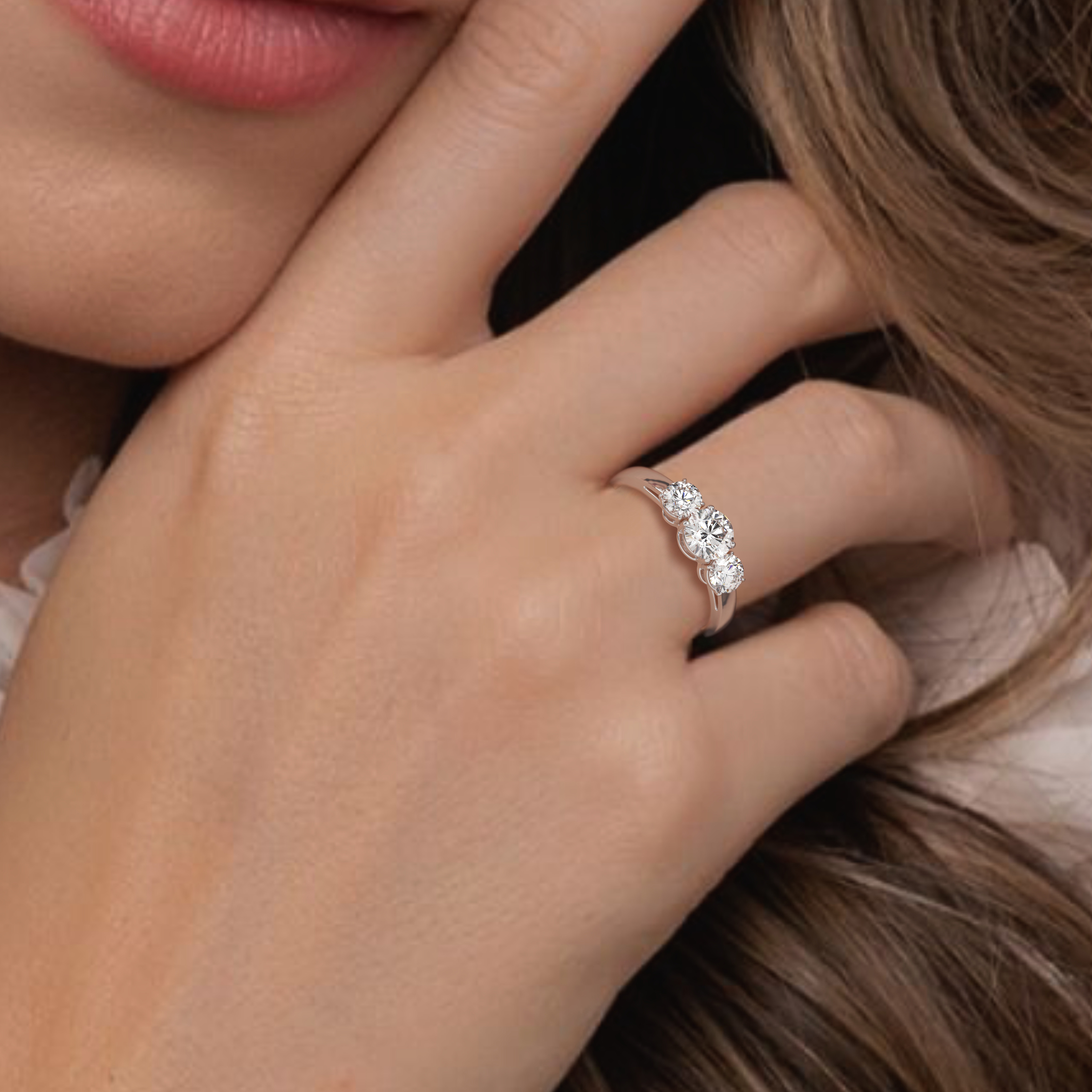 18k or blanc  bague diamant 3 pierres taille ronde