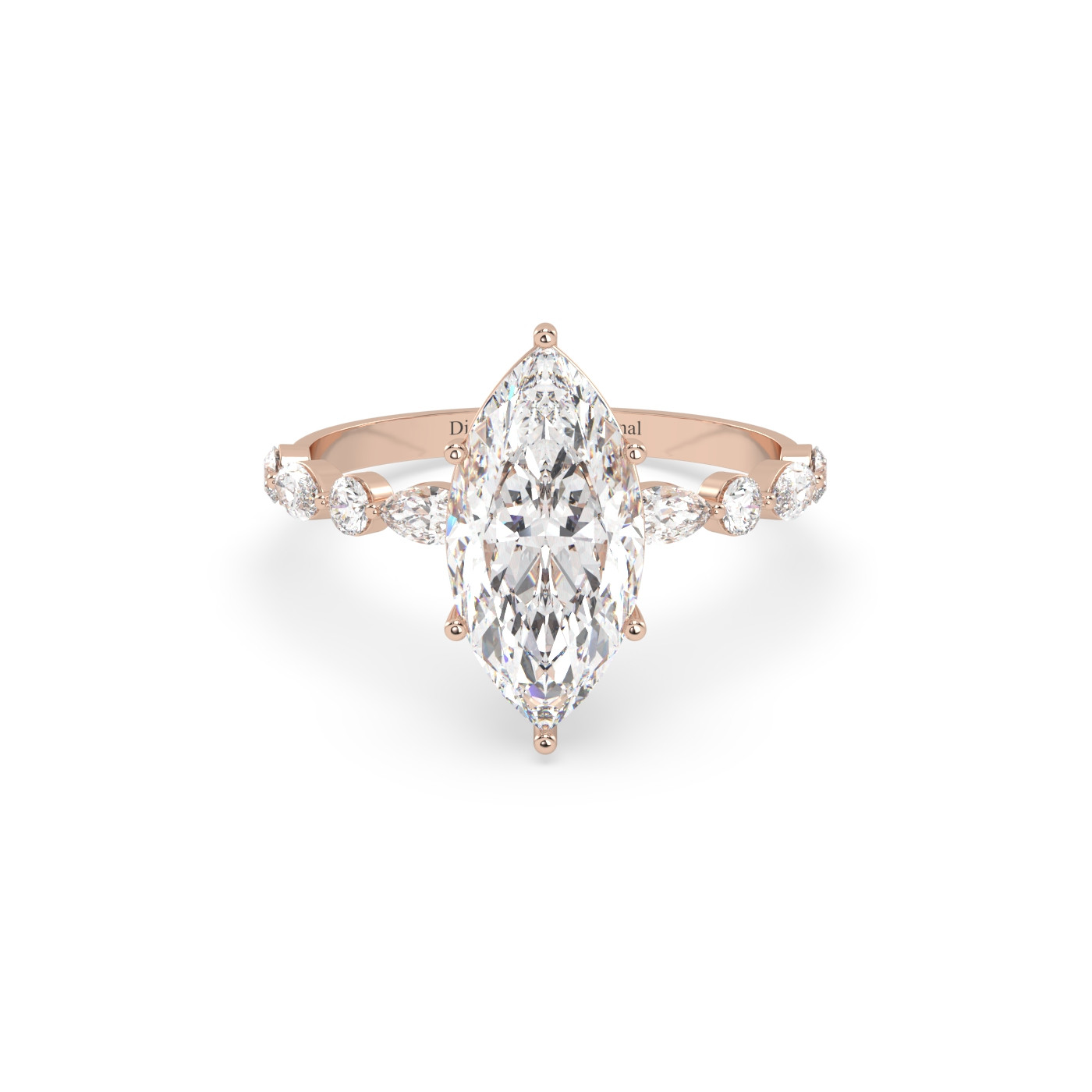 18k or jaune  bague en diamant marquise avec diamants latéraux marquise & ronds Photos & images